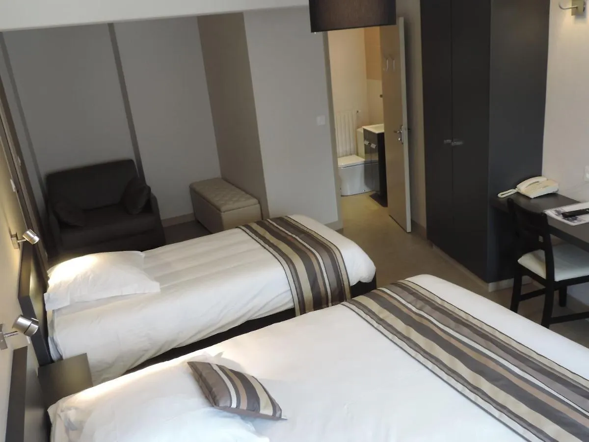 Hotel Le Cadoudal Auray Francia