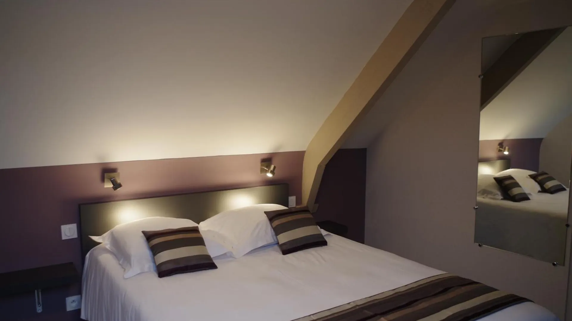 **  Hotel Le Cadoudal Auray Francia