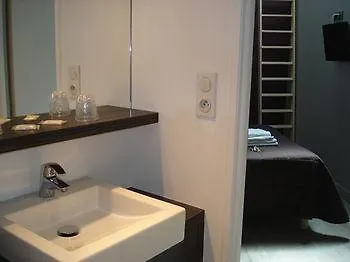 **  Hotel Le Cadoudal Auray Francia